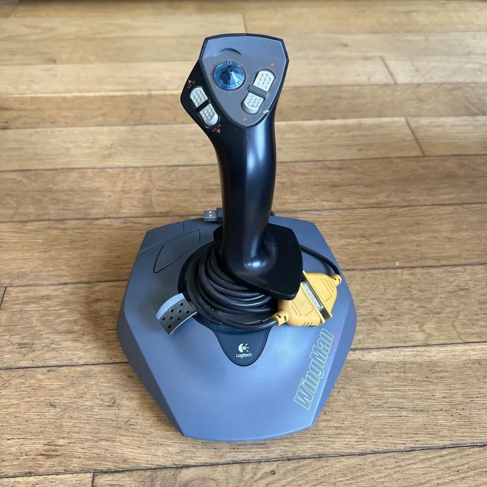 Logitech Wingman Extreme Digital 3D Video Games Controller J-ZA10‎
